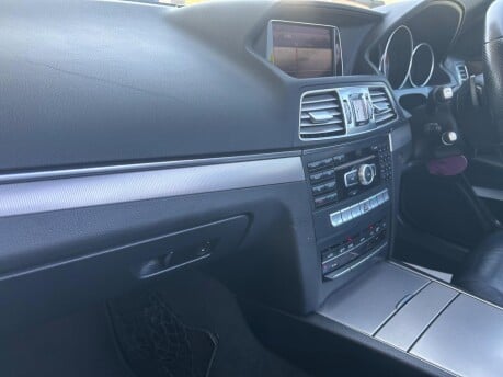 Mercedes-Benz E Class E350 BLUETEC AMG SPORT 18