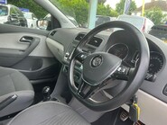 Volkswagen Polo SE DESIGN 17