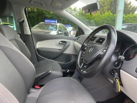 Volkswagen Polo SE DESIGN 20