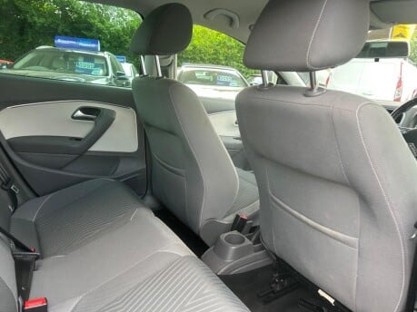 Volkswagen Polo SE DESIGN 23