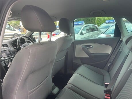 Volkswagen Polo SE DESIGN 24