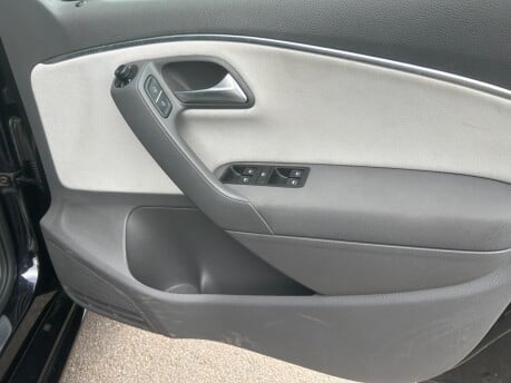 Volkswagen Polo SE DESIGN 25