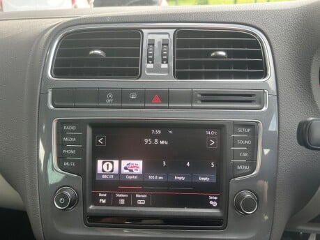 Volkswagen Polo SE DESIGN 29