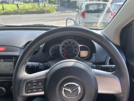 Mazda 2 VENTURE EDITION 15