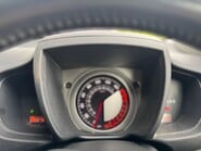 Toyota Urbancruiser VVT-I 14