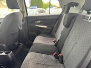 Toyota Urbancruiser VVT-I 23