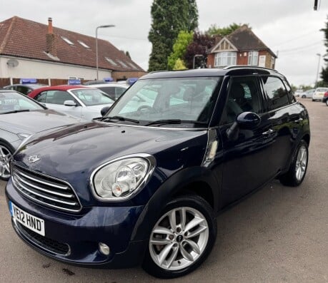 Mini Countryman COOPER 1