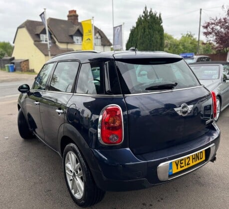 Mini Countryman COOPER 2