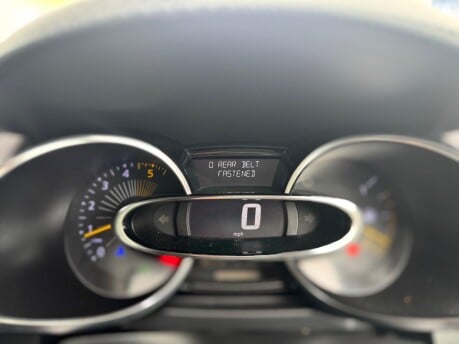 Renault Clio DYNAMIQUE S NAV DCI 21