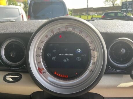 Mini Hatch COOPER SD 17
