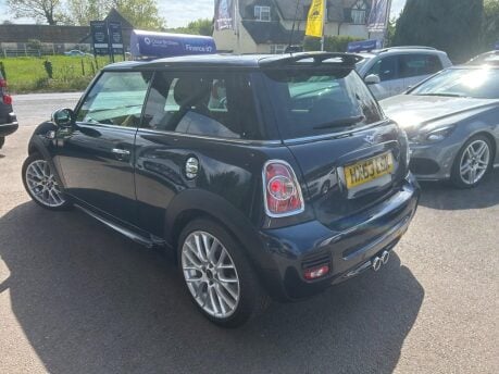 Mini Hatch COOPER SD 8