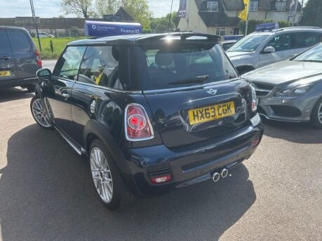 Mini Hatch COOPER SD 9