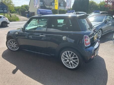 Mini Hatch COOPER SD 7