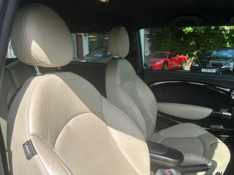 Mini Hatch COOPER SD 19