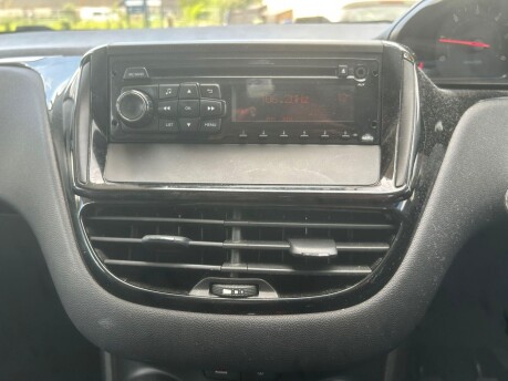 Peugeot 208 ACCESS PLUS HDI 11