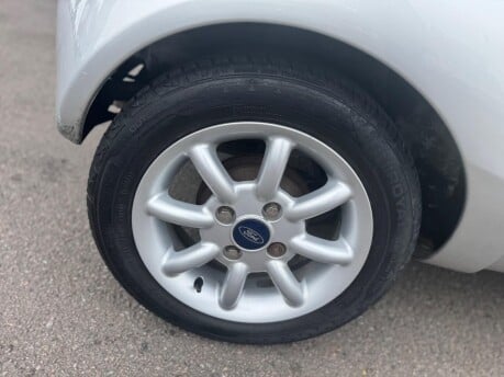 Ford Ka ZETEC CLIMATE CLOTH 13