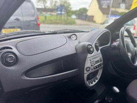 Ford Ka ZETEC CLIMATE CLOTH 29