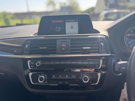 BMW 1 Series 118I SPORT 11