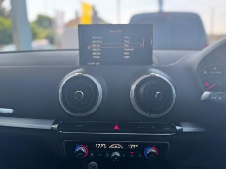 Audi A3 TDI S LINE 25