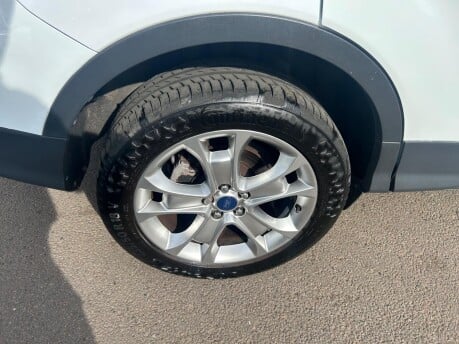 Ford Kuga ZETEC TDCI 19