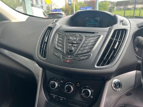 Ford Kuga ZETEC TDCI 26