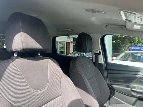 Ford Kuga ZETEC TDCI 27
