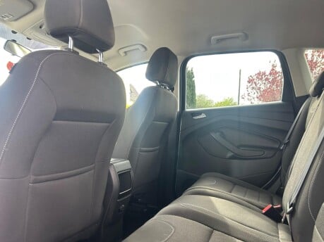 Ford Kuga ZETEC TDCI 33