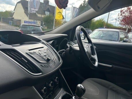 Ford Kuga ZETEC TDCI 35