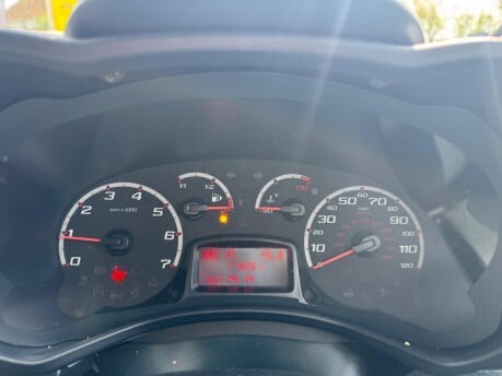 Ford Ka ZETEC 19