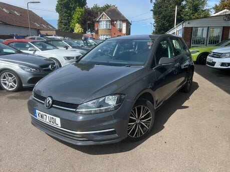 Volkswagen Golf SE NAVIGATION TDI BLUEMOTION TECHNOLOGY