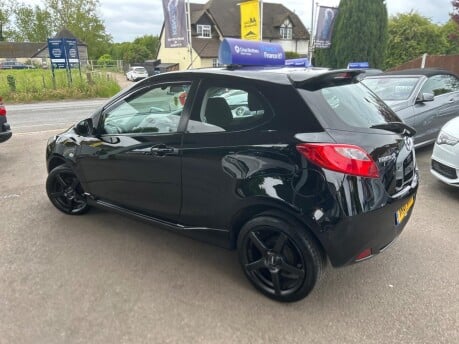 Mazda 2 SPORT 5
