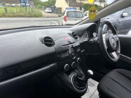 Mazda 2 SPORT 27