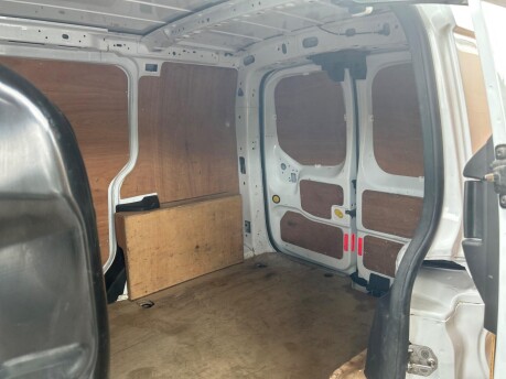 Ford Transit Connect 200 P/V 28
