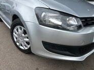 Volkswagen Polo S 16