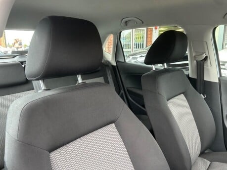 Volkswagen Polo S 28
