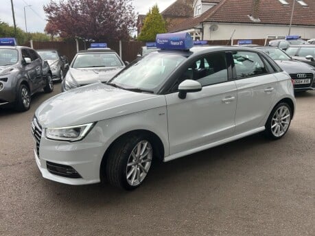 Audi A1 SPORTBACK TFSI S LINE 4