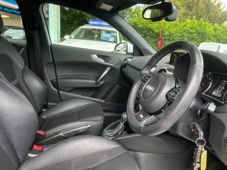 Audi A1 SPORTBACK TFSI S LINE 28