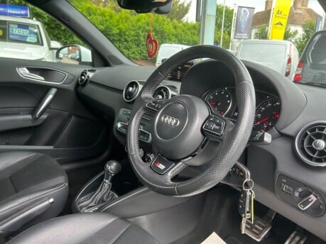 Audi A1 SPORTBACK TFSI S LINE 29