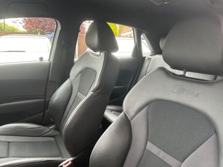Audi A1 SPORTBACK TFSI S LINE 33