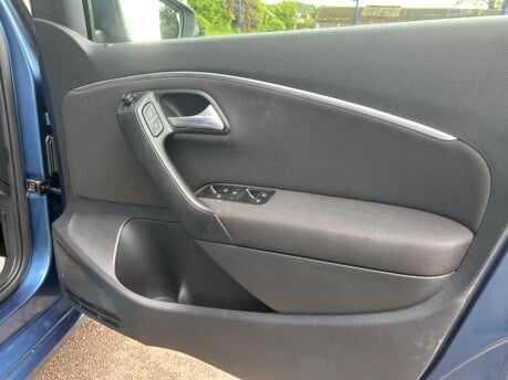 Volkswagen Polo SE TSI 19