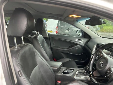Kia Optima CRDI 3 9