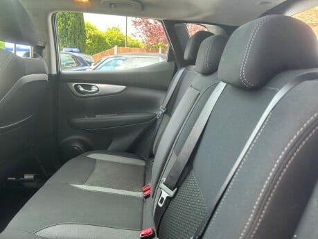 Nissan Qashqai DCI N-CONNECTA 24
