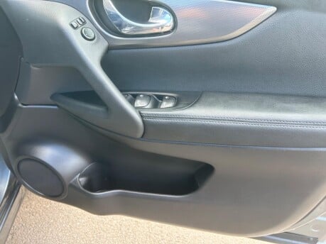 Nissan Qashqai DCI N-CONNECTA 26