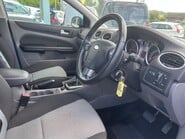 Ford Focus ZETEC 11