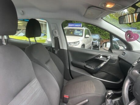Peugeot 208 ACCESS PLUS HDI 17