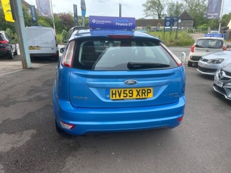 Ford Focus ZETEC 16