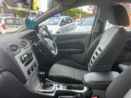 Ford Focus ZETEC 33