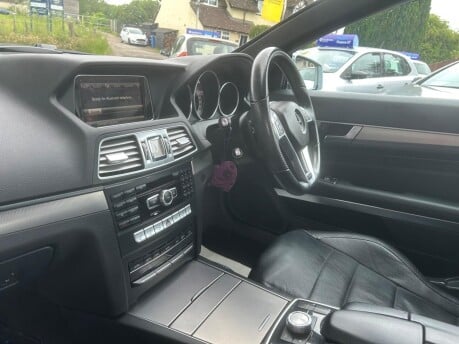 Mercedes-Benz E Class E220 CDI AMG SPORT 14
