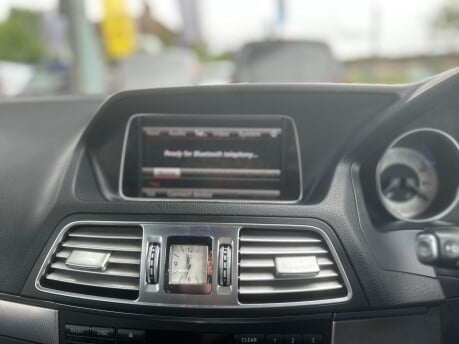 Mercedes-Benz E Class E220 CDI AMG SPORT 21