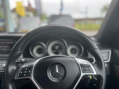 Mercedes-Benz E Class E220 CDI AMG SPORT 25